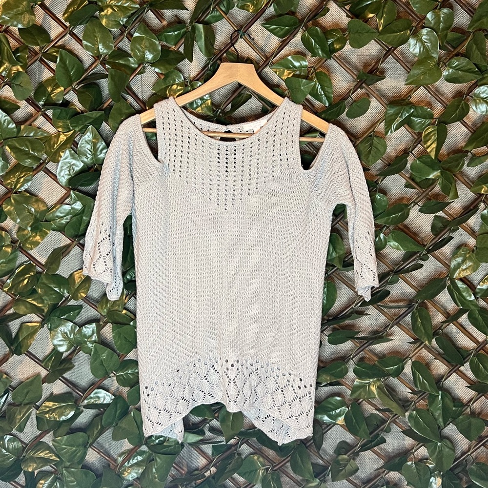 LC Lauren Conrad Sweater Gray Lace Cold Shoulder Key Hole